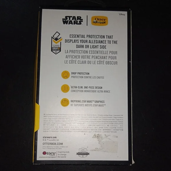 Star Wars OtterBox R2-D2 & Leia Symmetry Case for iPhone 8 Plus / 7 Plus - Picture 2 of 4